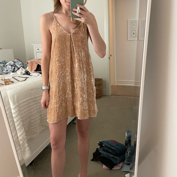 Alice + Olivia velvet Fierra spaghetti tank shift dress, size XS - Picture 1 of 2
